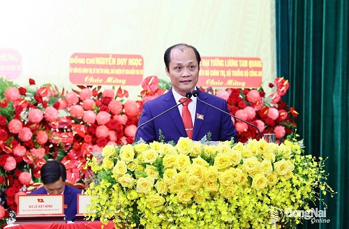 Tỉnh ủy viên, Giám đốc Sở Nông nghiệp và Môi trường Nguyễn Tuấn Anh trình bày tham luận.jpg