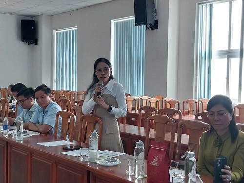 Đại diện các khu du lịch phát biểu tại hội nghị.jpg